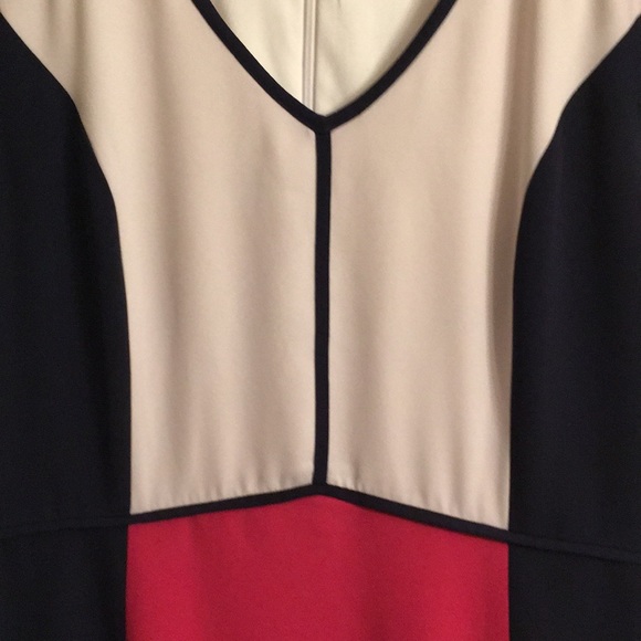 Color Block Dress - Picture 7 of 7